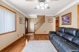 321 Thomas Ave, Lyndhurst Township, NJ 07071 - Photo 9