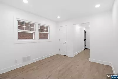 284 2nd Avenue, Newark, NJ 07107 - Photo 7