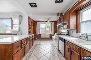 379 Kingsland Ave, Lyndhurst Township, NJ 07071 - Photo 11