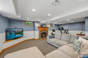 2 Hillview Pl, Ramsey, NJ 07446 - Photo 17