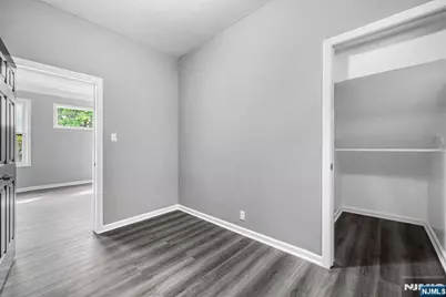 306 Ridgewood Avenue, Newark, NJ 07112 - Photo 9