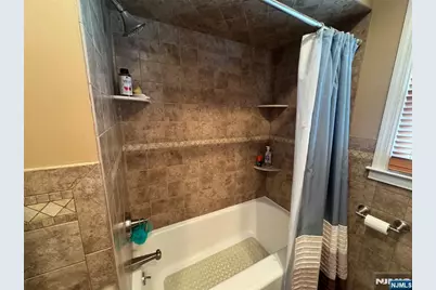 70 Byrne Street, Hackensack, NJ 07601 - Photo 7