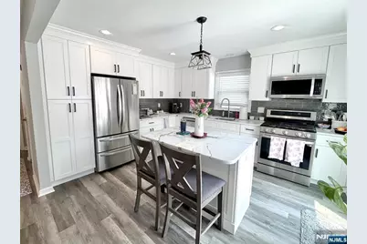 70 Byrne Street, Hackensack, NJ 07601 - Photo 9