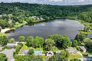 102 Tomahawk Trail, Sparta Township, NJ 07871 - Photo 33