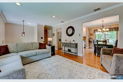 102 Tomahawk Trail, Sparta Township, NJ 07871 - Photo 5
