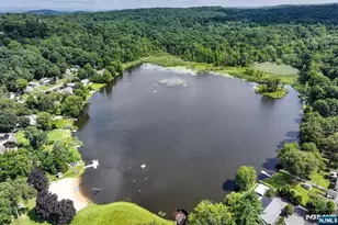 102 Tomahawk Trail, Sparta Township, NJ 07871 - Photo 35