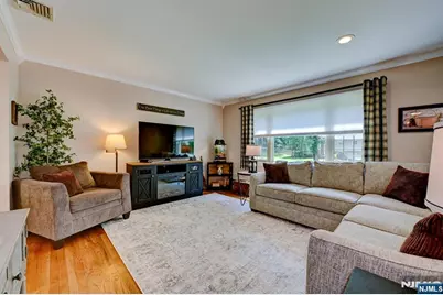 102 Tomahawk Trail, Sparta Township, NJ 07871 - Photo 3
