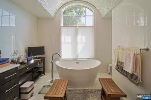 419 Stillwell B, Fort Lee, NJ 07024 - Photo 35