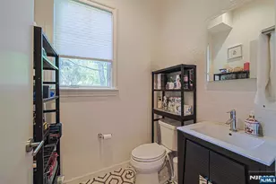 419 Stillwell B, Fort Lee, NJ 07024 - Photo 19