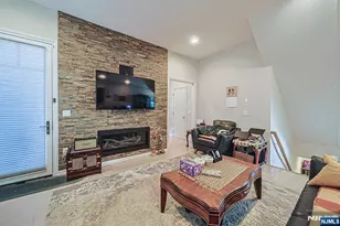 419 Stillwell B, Fort Lee, NJ 07024 - Photo 17