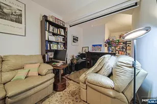 419 Stillwell B, Fort Lee, NJ 07024 - Photo 25