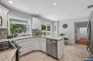 36 Stonefence Rd, Oakland, NJ 07436 - Photo 15