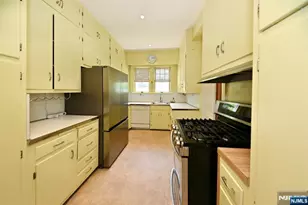 145 Park Ave, Leonia, NJ 07605 - Photo 11