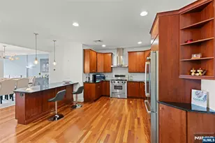 7 Oakdene Ter, Edgewater, NJ 07020 - Photo 15
