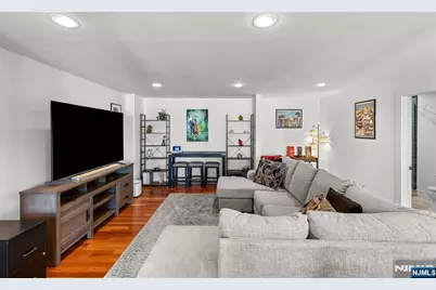 7 Oakdene Terrace, Edgewater, NJ 07020 - Photo 9