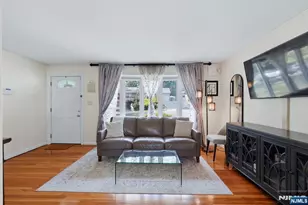 387 Hickory St, Washington Township, NJ 07676 - Photo 5