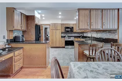 5 Birdseye Glen, Verona, NJ 07044 - Photo 13