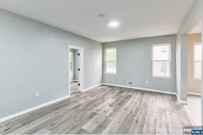 111-113 Huntington Terrace, Newark, NJ 07112 - Photo 11