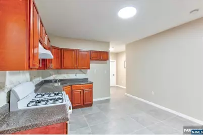 111-113 Huntington Terrace, Newark, NJ 07112 - Photo 13