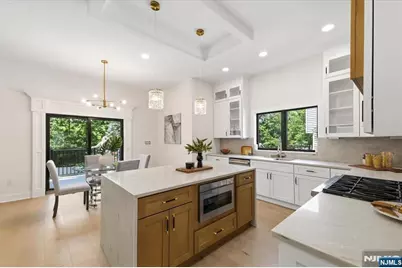 29 Sycamore Avenue, Livingston, NJ 07039 - Photo 19