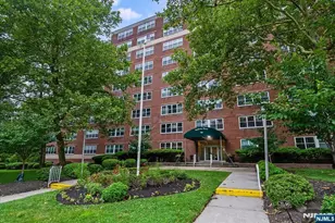 926 Bloomfield Ave, Glen Ridge, NJ 07028 - Photo 3