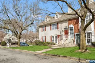 1041 Cumberland Ct, Mahwah, NJ 07430 - Photo 15