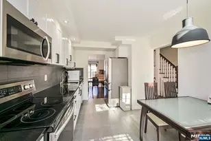 1537 John Street 7, Fort Lee, NJ 07024 - Photo 13