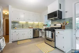 200 Grove St, Montclair, NJ 07042 - Photo 9