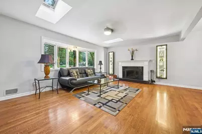 17 Billingsley Drive, Livingston, NJ 07039 - Photo 5