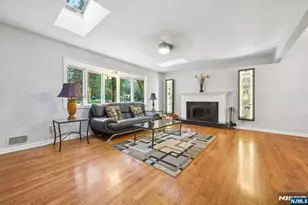 17 Billingsley Dr, Livingston, NJ 07039 - Photo 5