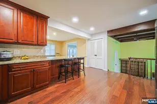44 Roosevelt St, Little Ferry, NJ 07643 - Photo 17