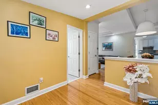 26 Oak St, Bloomingdale, NJ 07403 - Photo 3