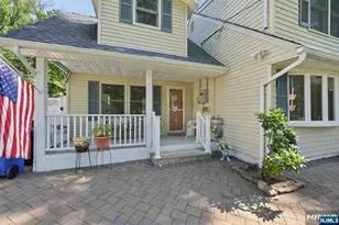 95 Knollwood Dr, Paramus, NJ 07652 - Photo 3
