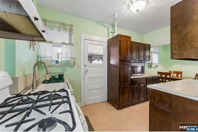 30 Bremond Street, Belleville, NJ 07109 - Photo 13
