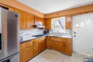 375 Washington Ave, Rutherford, NJ 07070 - Photo 9