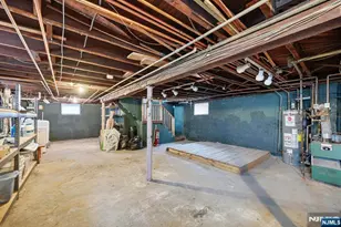 719 Ten Eyck Ave, Lyndhurst Township, NJ 07071 - Photo 35