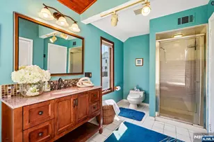 28 Johnson Ave, Teaneck Township, NJ 07666 - Photo 13