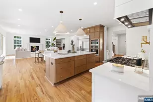 28 Drake Ln, Upper Saddle River, NJ 07458 - Photo 9