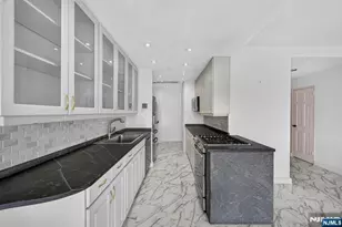 2077 Center Ave Phb, Fort Lee, NJ 07024 - Photo 17