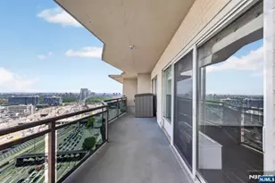 2077 Center Ave Phb, Fort Lee, NJ 07024 - Photo 37