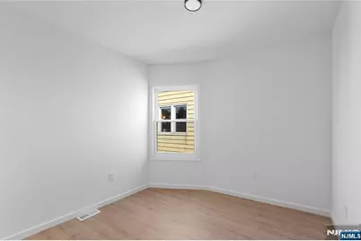 43 Cortland Street, Newark, NJ 07105 - Photo 11