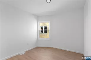 43 Cortland St, Newark, NJ 07105 - Photo 11