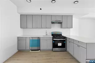 43 Cortland St, Newark, NJ 07105 - Photo 5