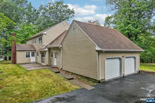 12 Apache Rd, Wayne, NJ 07470 - Photo 39