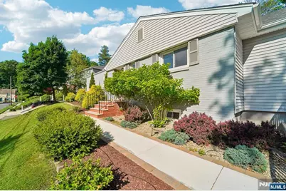 47 Collamore Terrace, West Orange Township, NJ 07052 - Photo 3