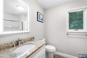 2 Grand 3, Hawthorne, NJ 07506 - Photo 17