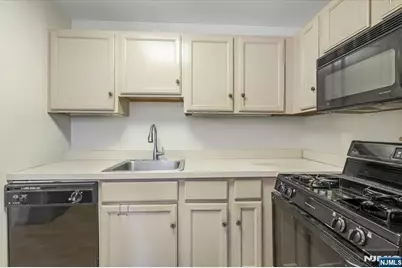 240 Cambridge Court, Clifton, NJ 07014 - Photo 9