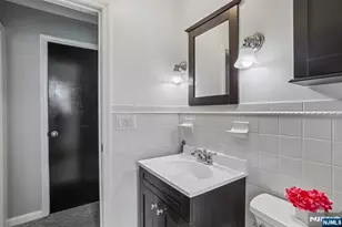 8 Windsor Rd, West Milford, NJ 07480 - Photo 25