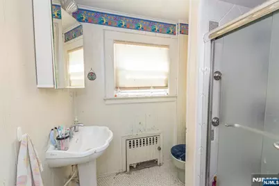 98 Westville Avenue, Caldwell, NJ 07006 - Photo 13
