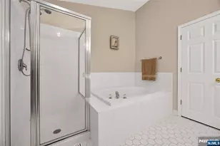 22 Pond Hollow Dr, Jefferson Township, NJ 07438 - Photo 27
